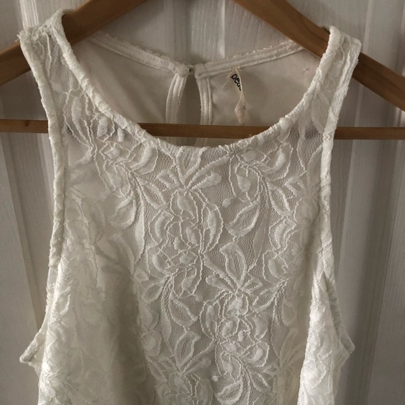 peach royal white floral lace top size small - Picture 2 of 5